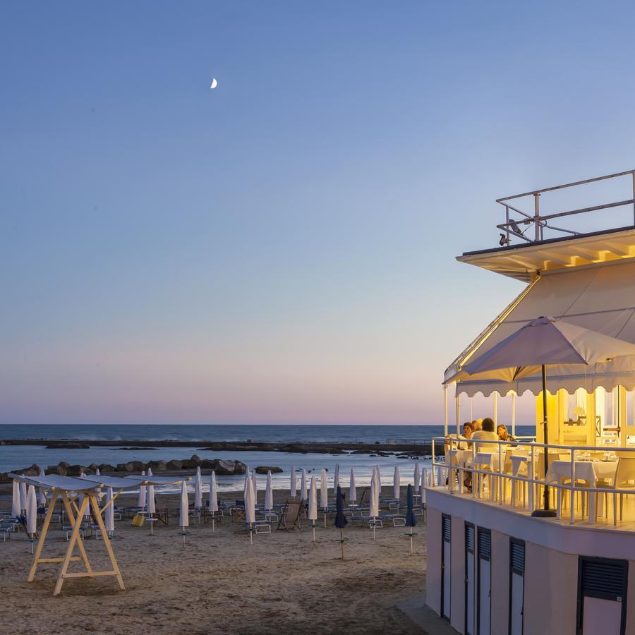Hotel Riviera Anzio Kültér fotó